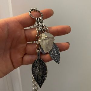 Long feather necklace